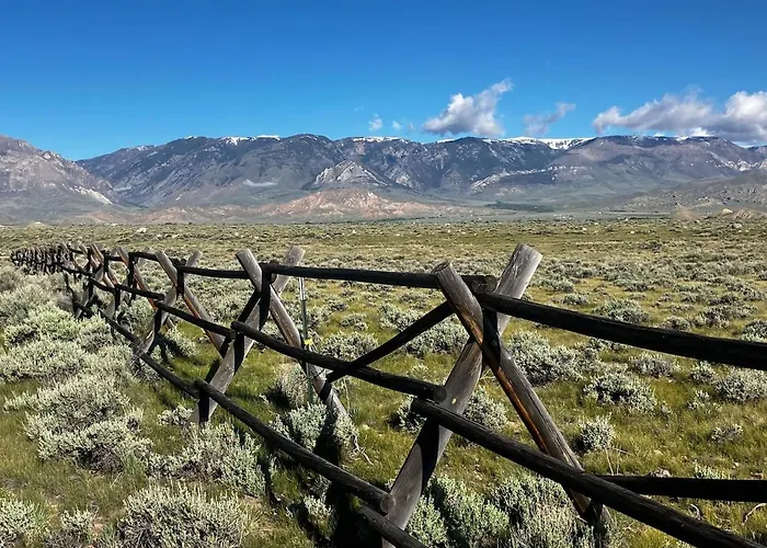 Ferienhaus New Listing! Rocky Mountain Double Master *